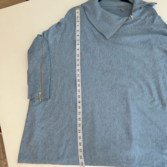 Women’s Sweater Size Small but could be a one size. Blue Turtle Neck Beautiful! - Picture 7 of 9